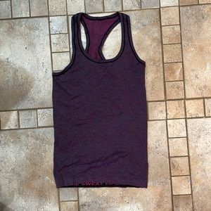 Lululemon tank